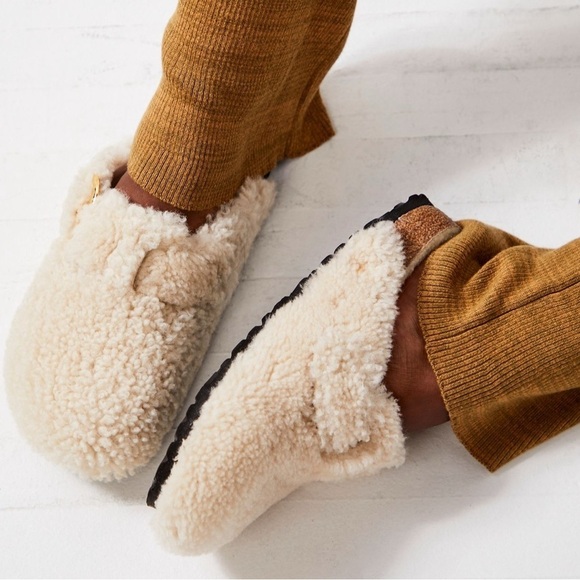 Birkenstock Big Buckle Shearling Clog Mule Eggshell Teddy - Picture 1 of 10